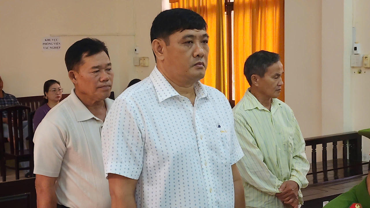 Tuyên án vụ nhận hối lộ tại Trung tâm đăng kiểm xe cơ giới Kiên Giang