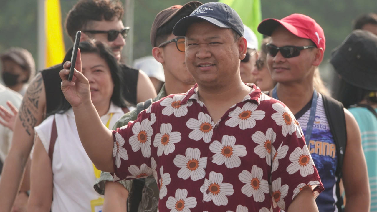 Tàu du lịch 5 sao Costa Serena chở 3.500 khách quốc tế cập bến Phú Quốc