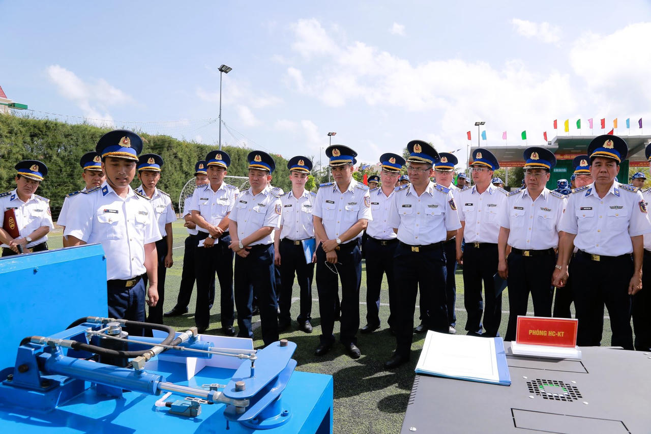 Bộ Tư lệnh Vùng Cảnh sát biển 4 tổ chức Lễ ra quân huấn luyện năm 2025