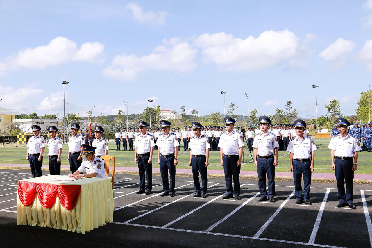 Bộ Tư lệnh Vùng Cảnh sát biển 4 tổ chức Lễ ra quân huấn luyện năm 2025