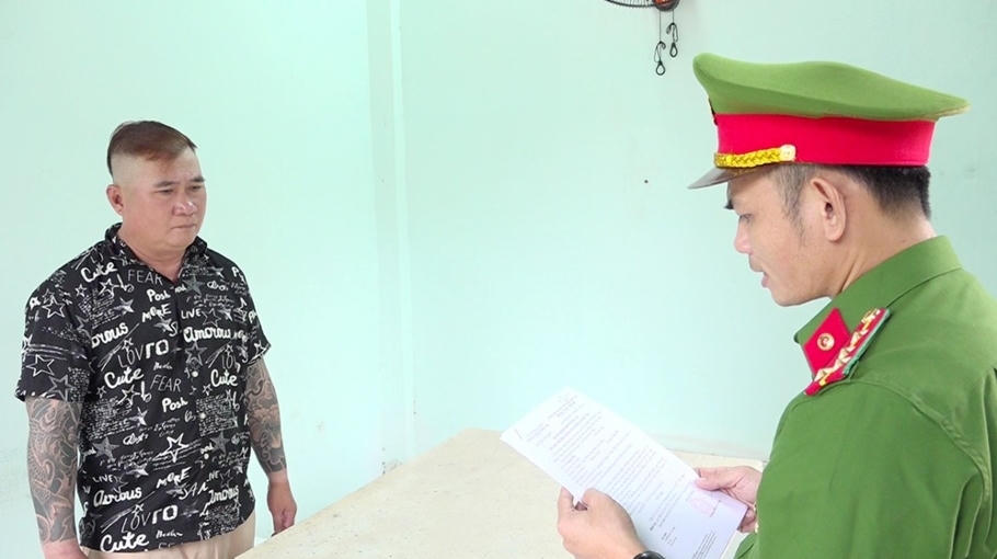 Truy bắt đối tượng liên quan vụ án tổ chức đánh bạc do Hiếu 'Xì-Po' cầm đầu