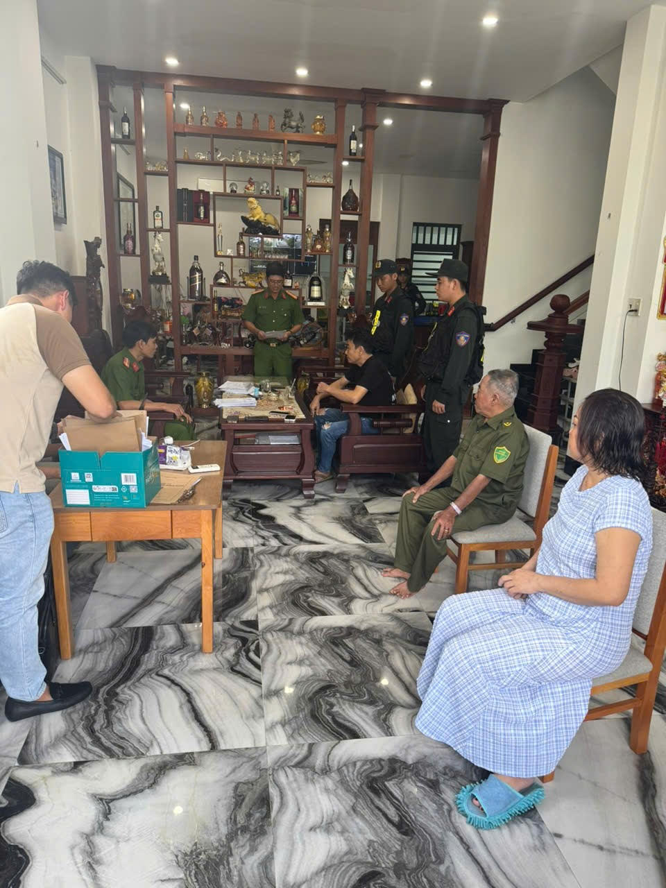 Triệt xóa đường dây cá độ bóng đá qua mạng, giao dịch khoảng 400 tỷ đồng