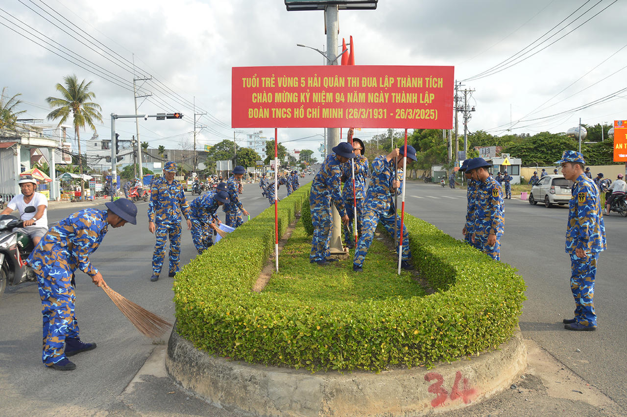 'Ngày thứ 7 tình nguyện' của vùng 5 Hải quân
