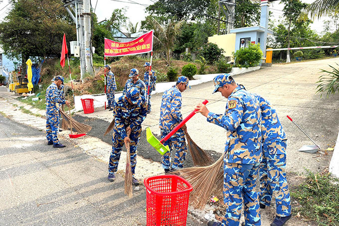 'Ngày thứ 7 tình nguyện' của vùng 5 Hải quân