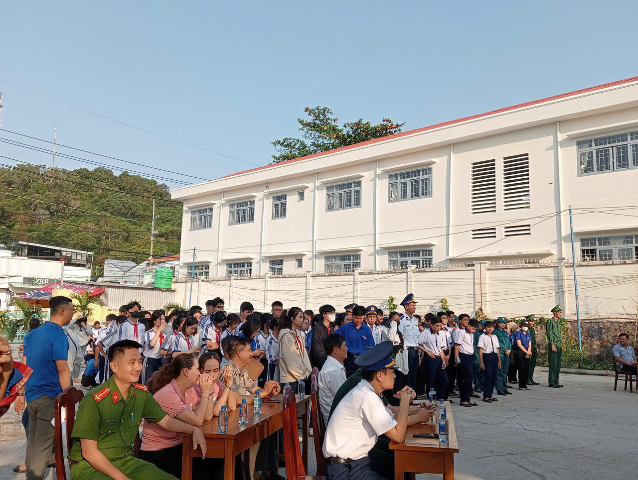 Nhiều hoạt động thiết thực, ý nghĩa của Tuổi trẻ Hải đội 401 hưởng ứng Tháng thanh niên