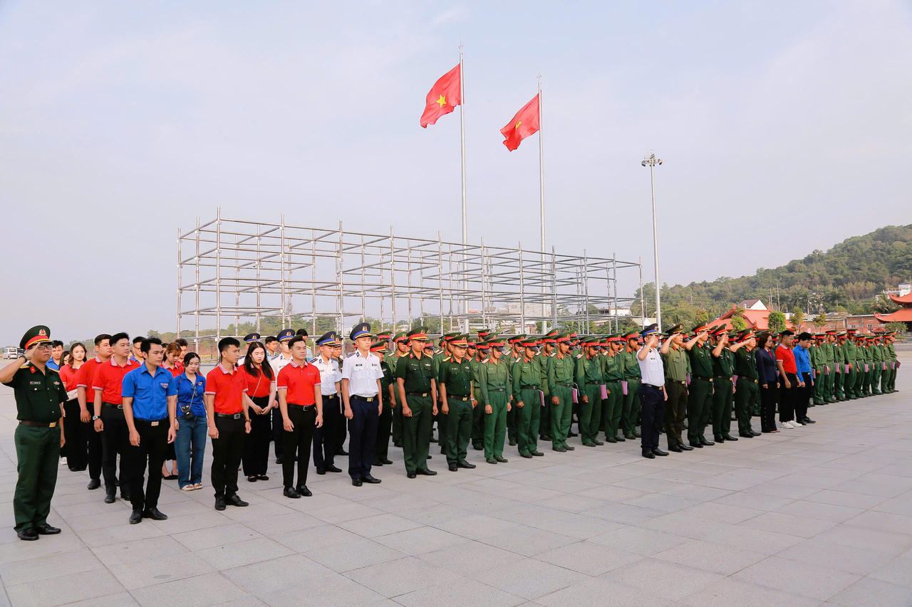 Tuổi trẻ Bộ Tư lệnh Vùng Cảnh sát biển 4 tích cực hưởng ứng tháng thanh niên năm 2025