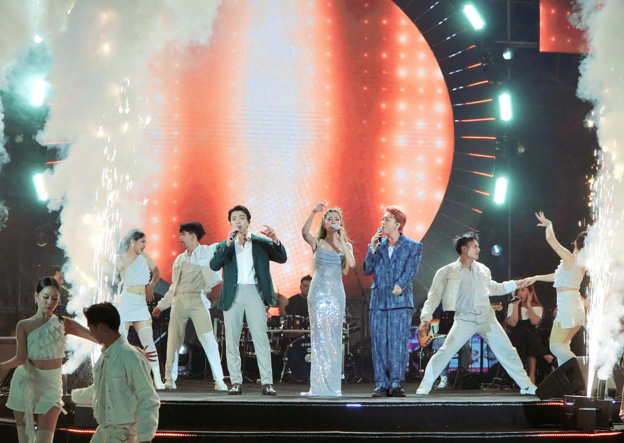 Gần 5.000 vận động viên tranh tài giải Phú Quốc - VTV Marathon 2025