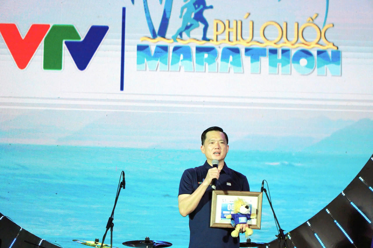 Gần 5.000 vận động viên tranh tài giải Phú Quốc - VTV Marathon 2025