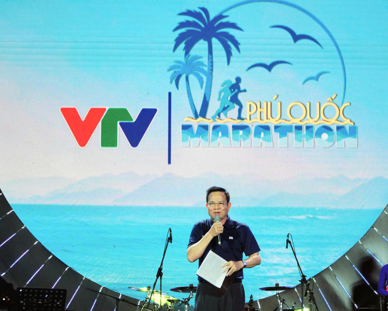 Gần 5.000 vận động viên tranh tài giải Phú Quốc - VTV Marathon 2025