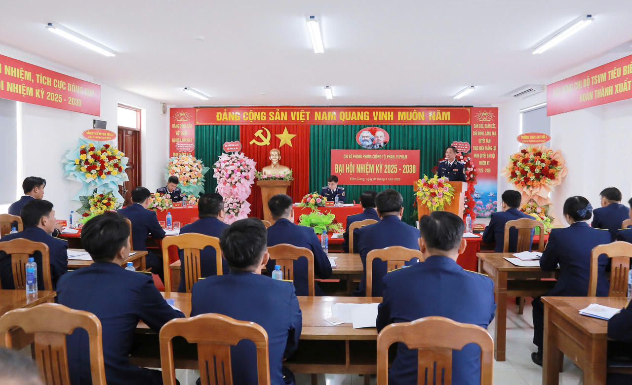 Chi bộ Phòng phòng chống tội phạm, vi phạm hoàn thành xuất sắc nhiệm vụ chính trị được giao