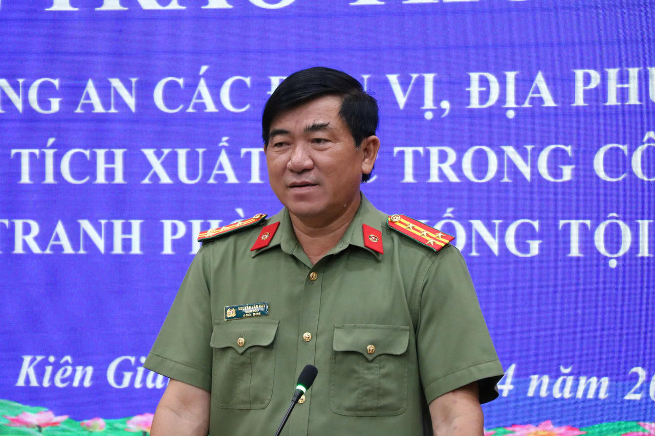 Công an tỉnh Kiên Giang khen thưởng nhiều đơn vị có thành tích xuất sắc trong đấu tranh phòng, chống tội phạm