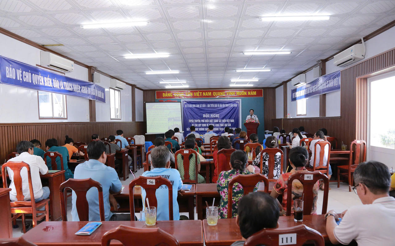 Nâng cao nhận thức pháp luật cho ngư dân trên địa bàn huyện đảo Kiên Hải