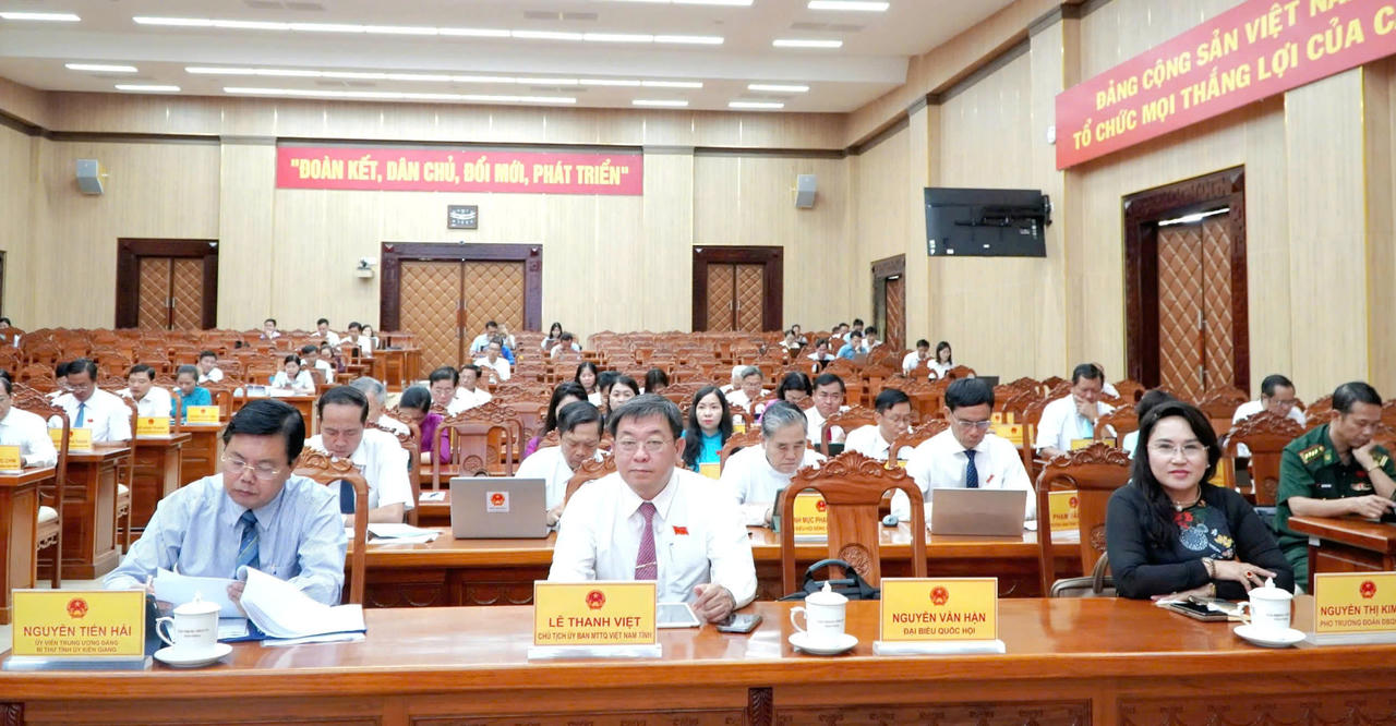 Kiên Giang thống nhất chủ trương sắp xếp 48 đơn vị hành chính cấp xã và sáp nhập với An Giang