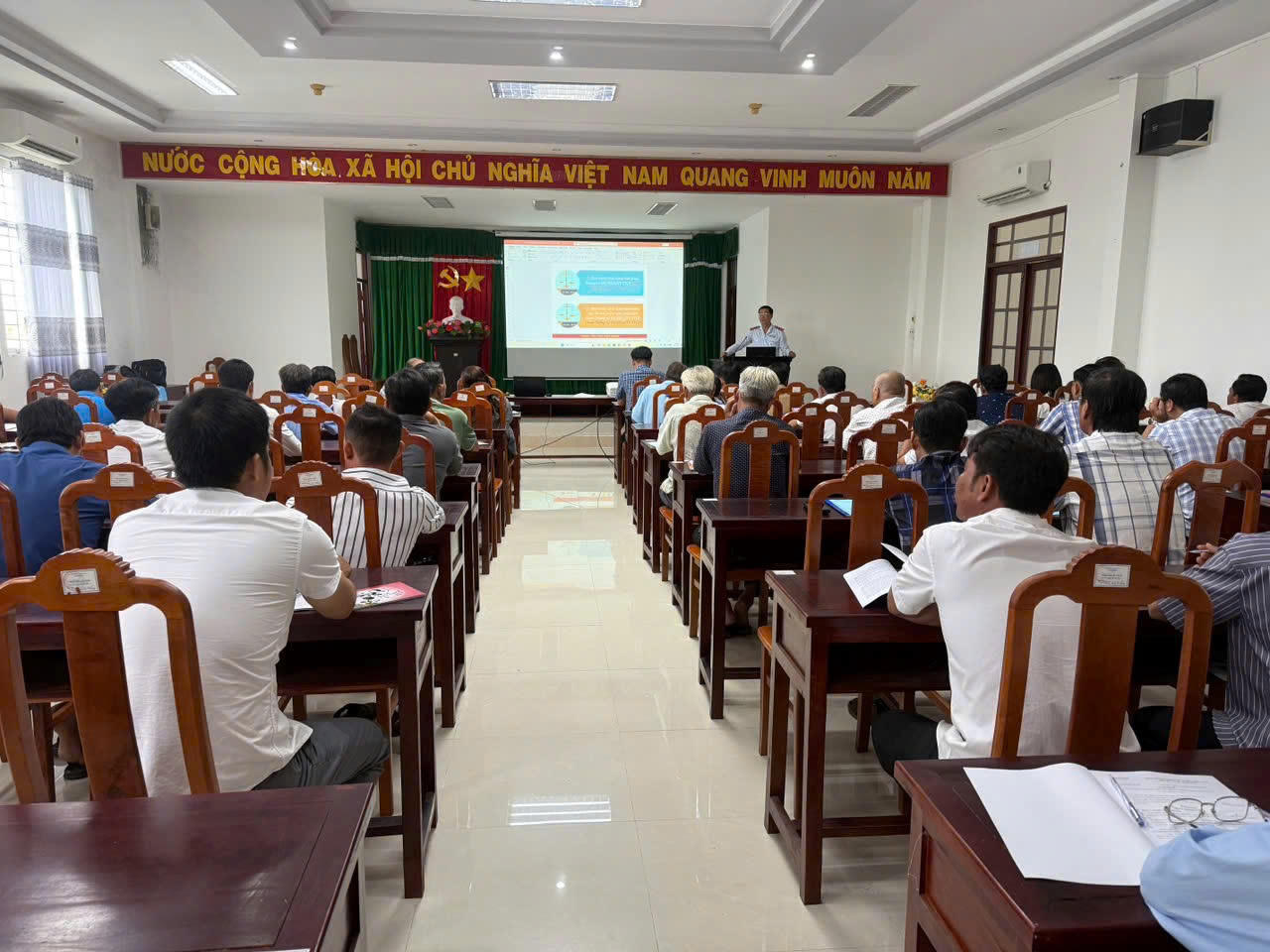 Hội Nông dân tỉnh Kiên Giang đẩy mạnh công tác tuyên truyền, phổ biến pháp luật cho hội viên 