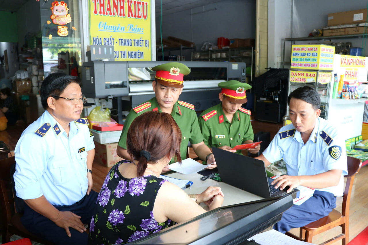 Kiên Giang quyết tâm ngăn chặn tội phạm sản xuất, buôn bán hàng giả