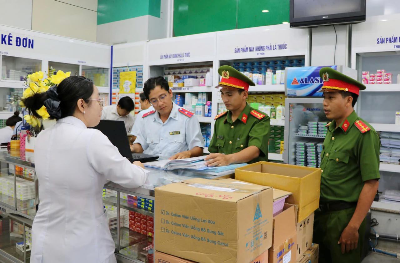 Kiên Giang quyết tâm ngăn chặn tội phạm sản xuất, buôn bán hàng giả