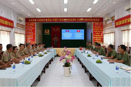 Công an Kiên Giang và Công an 3 tỉnh của Campuchia thống nhất nội dung Hội nghị sơ kết 2025