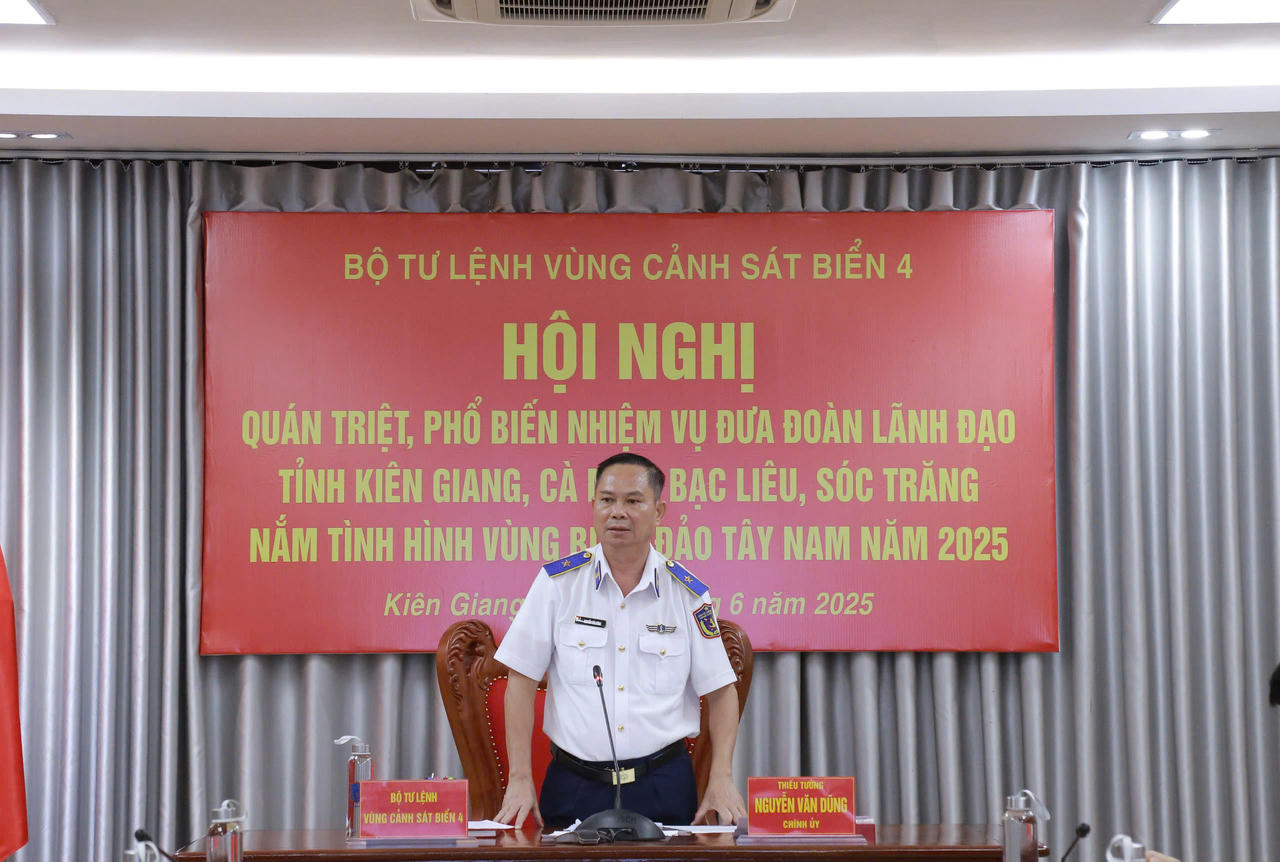 Phối hợp với địa phương giữ vững an ninh chủ quyền, trật tự, an toàn vùng biển Tây Nam