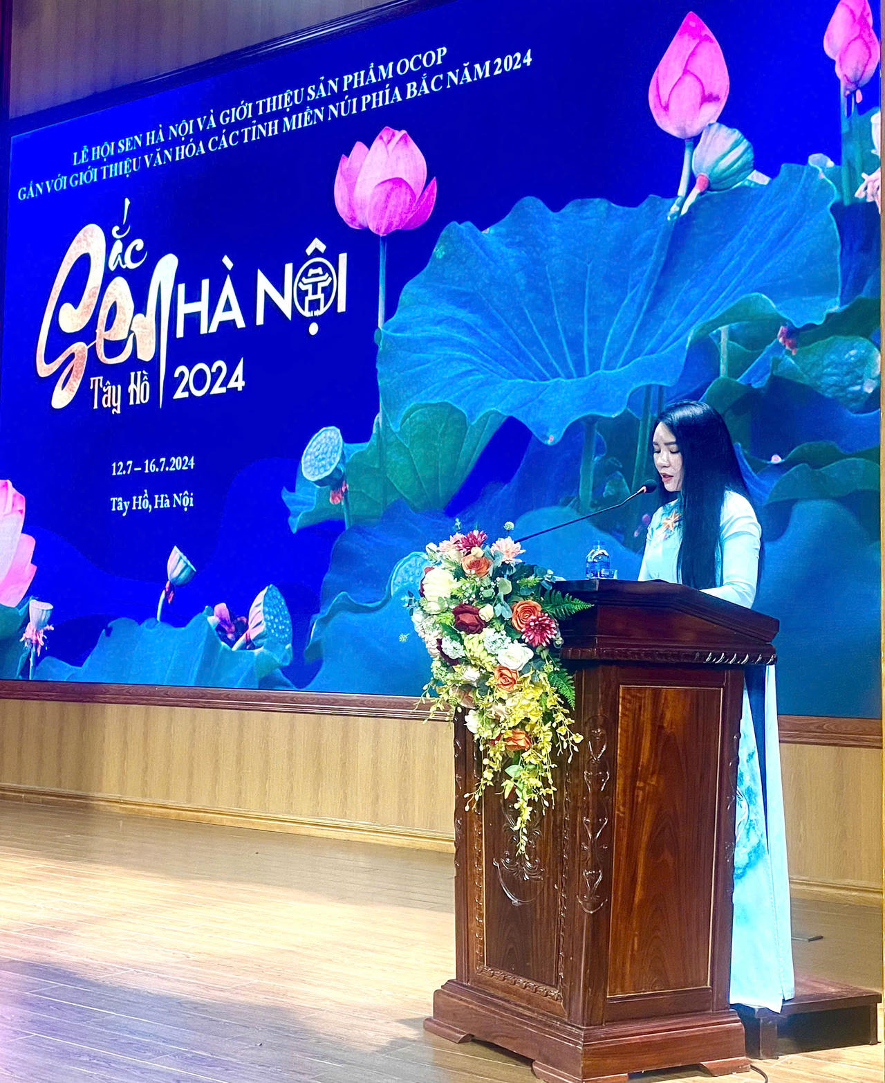 Quận Tây Hồ khen thưởng các tổ chức, cá nhân đã lan tỏa giá trị tốt đẹp trong xã hội