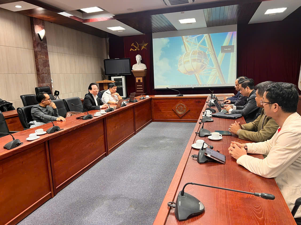 Khuyến khích trí thức trẻ sẵn sàng nghiên cứu, đột phá trong khoa học công nghệ