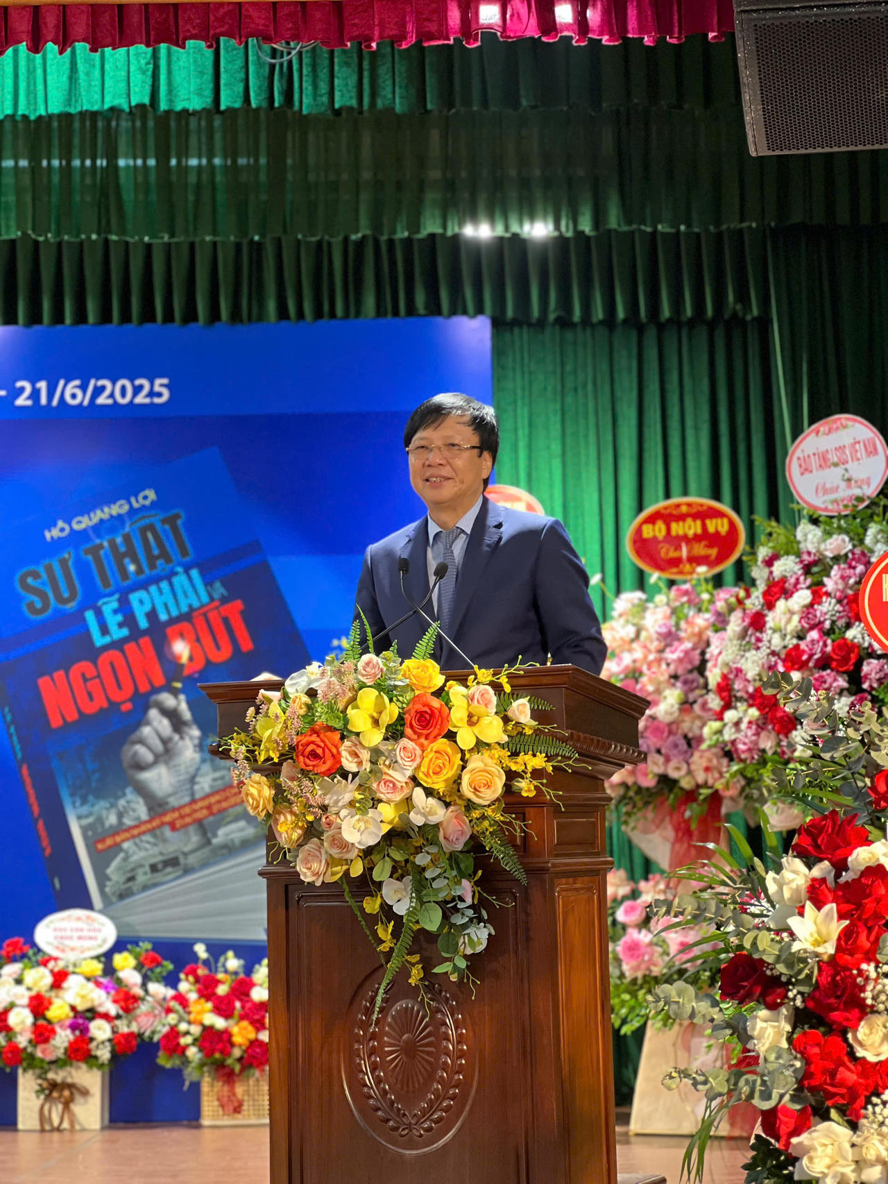 Dòng chảy báo chí qua cuốn sách ‘Sự thật, lẽ phải và ngòi bút’