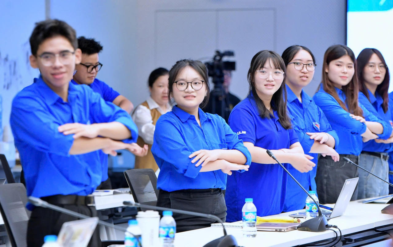 Gần 200 tình nguyện viên tham gia tập huấn dạy tiếng Anh cấp Trung ương năm 2025