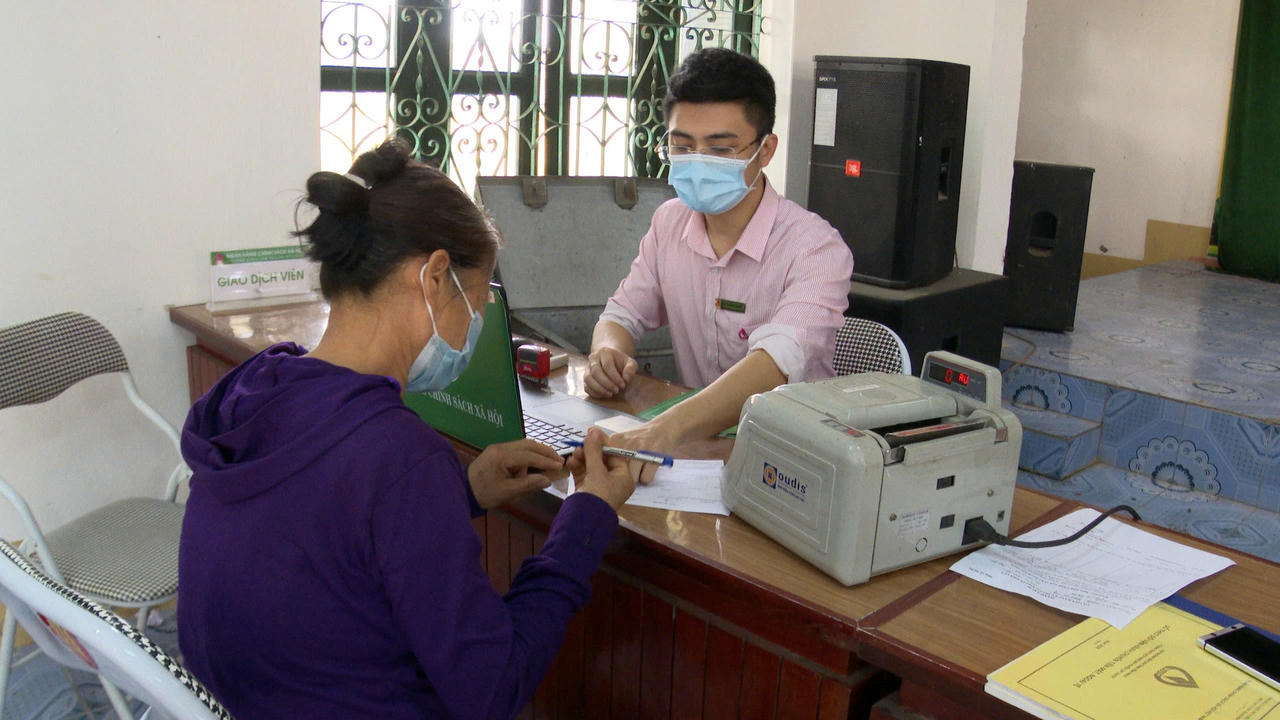 Bệ đỡ giúp người nghèo vươn lên làm giàu ở Vĩnh Phúc 