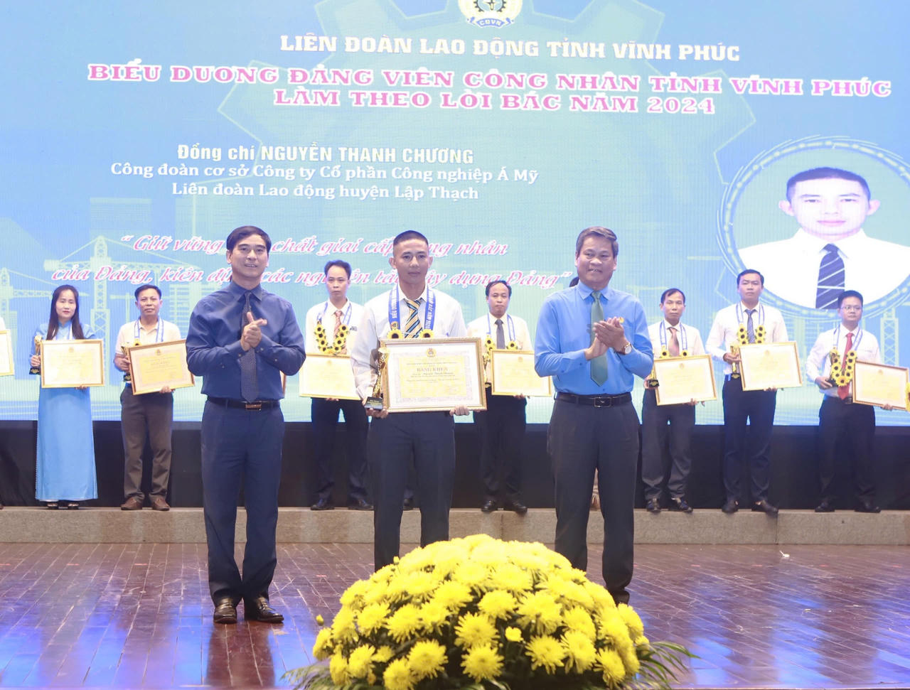 Vĩnh Phúc biểu dương 95 đảng viên công nhân làm theo lời Bác