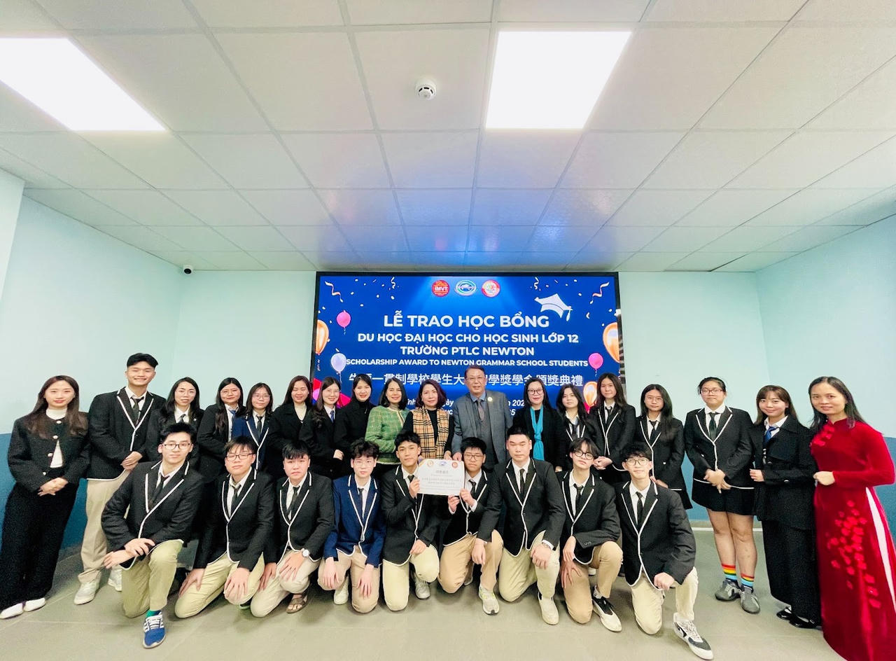 Trường PTLC Newton: Một năm học 'bùng nổ' và 'cú hích' từ những quyết định mang tính chiến lược