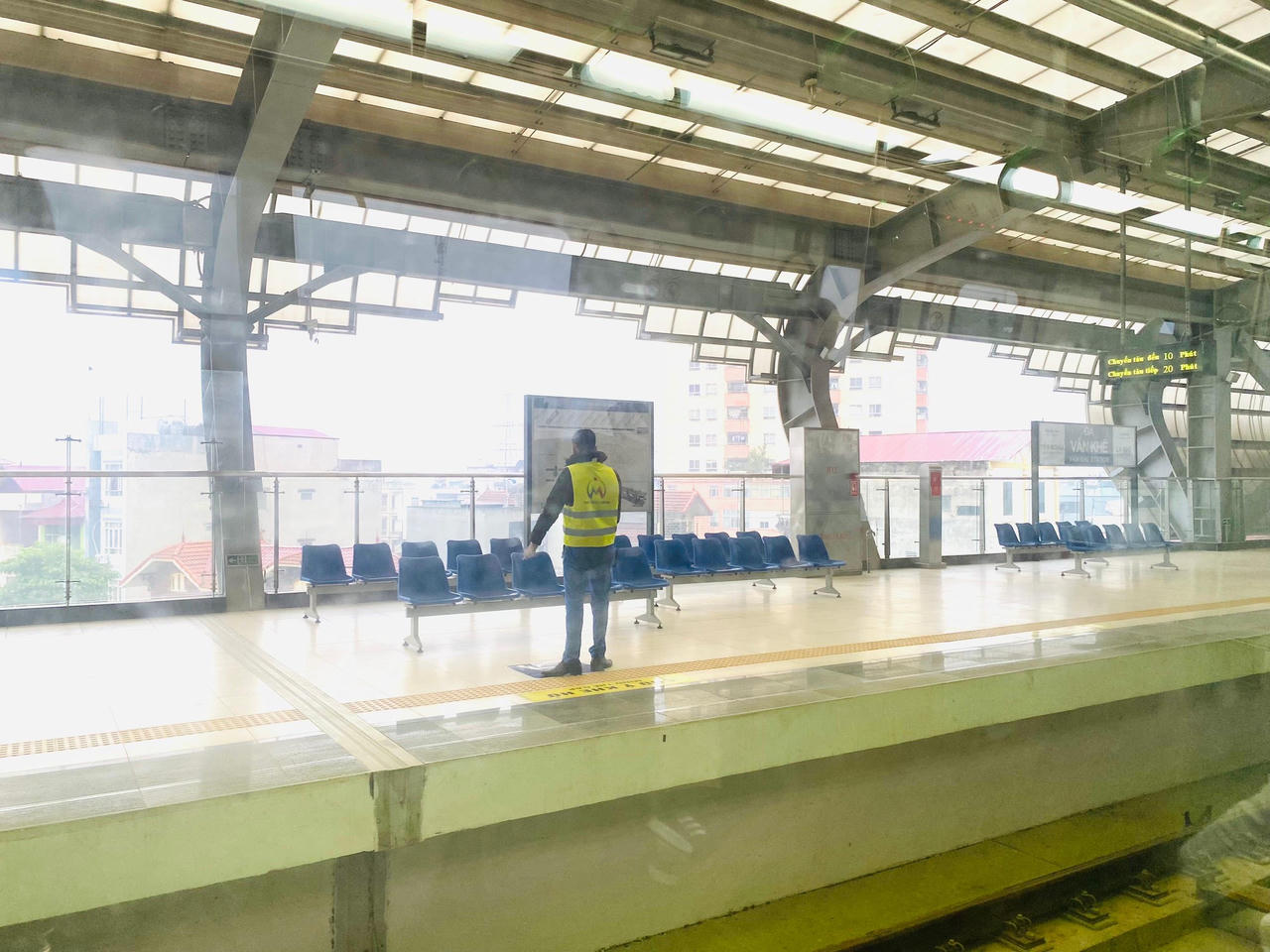 Vắng vẻ tàu Cát Linh - Hà Đông sau hơn 10 ngày hoạt động 