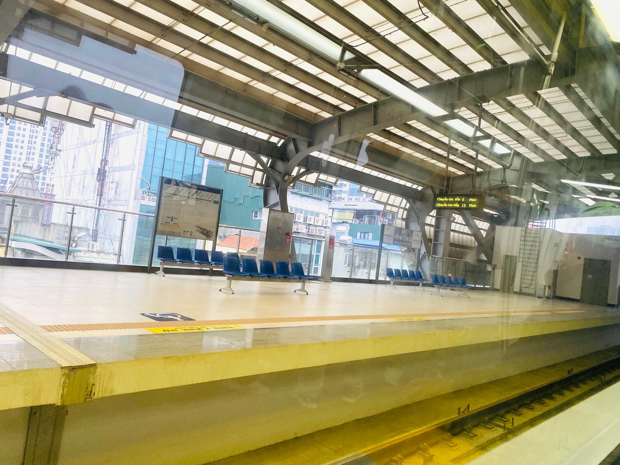 Vắng vẻ tàu Cát Linh - Hà Đông sau hơn 10 ngày hoạt động 