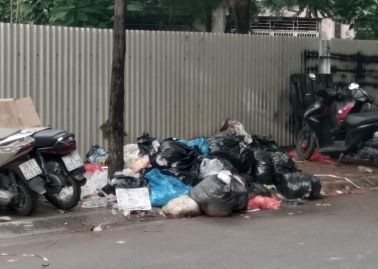 Công ty Hà Nội Foods bị tố xả thải ra môi trường, tra tấn người dân bằng tiếng ồn