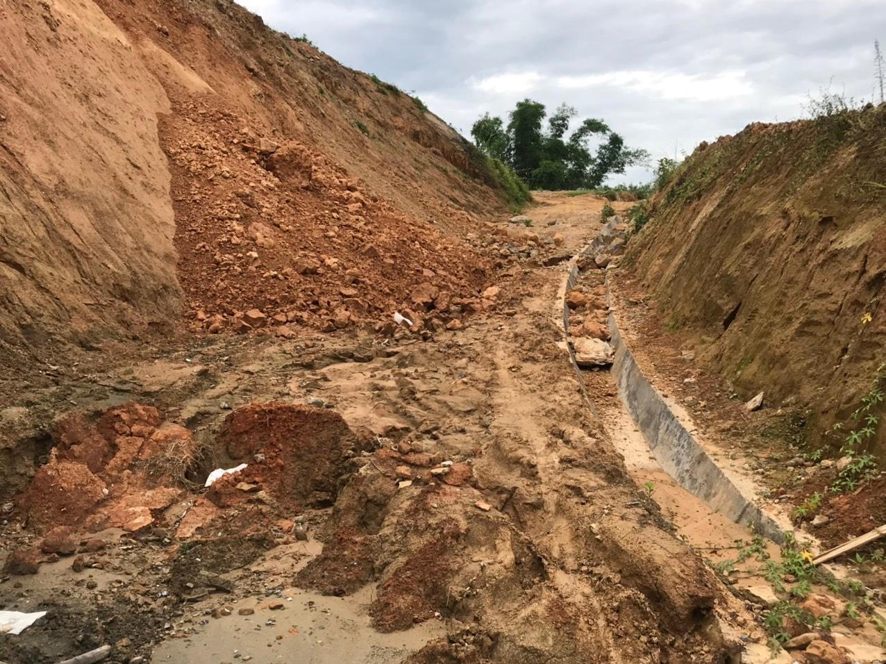 Lào Cai: Một dự án đường giao thông nông thôn 5 năm… chưa tới đích?