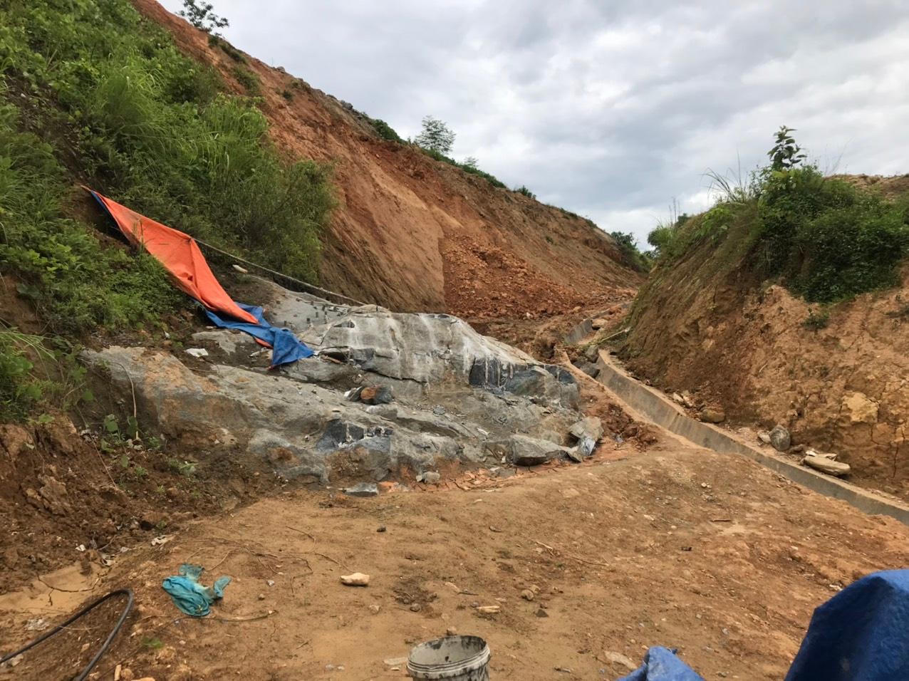 Lào Cai: Một dự án đường giao thông nông thôn 5 năm… chưa tới đích?