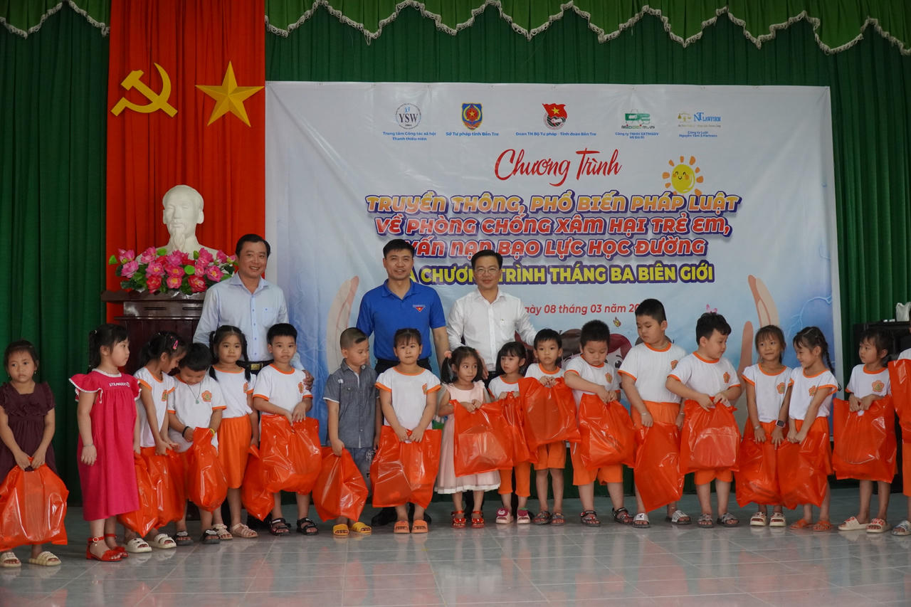 Tuổi trẻ Bộ Tư pháp triển khai Tháng ba biên giới và truyền thông pháp luật