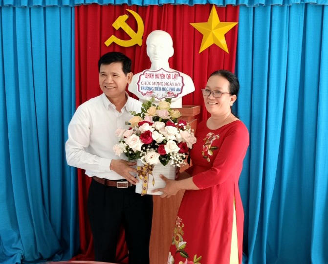 Tiền Giang: Tăng cường vận động người thân giáo viên tham gia bảo hiểm xã hội tự nguyện