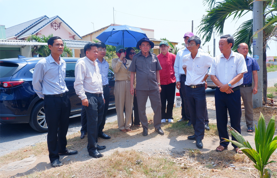Chủ tịch UBND tỉnh Bến Tre khảo sát một số điểm cần thu hút đầu tư