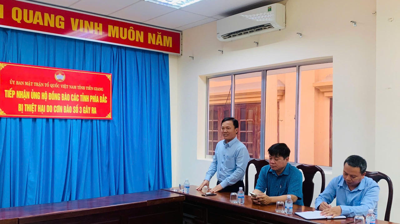 BHXH Tiền Giang ủng hộ 100 triệu đồng khắc phục thiệt hại bão lũ ở miền Bắc 