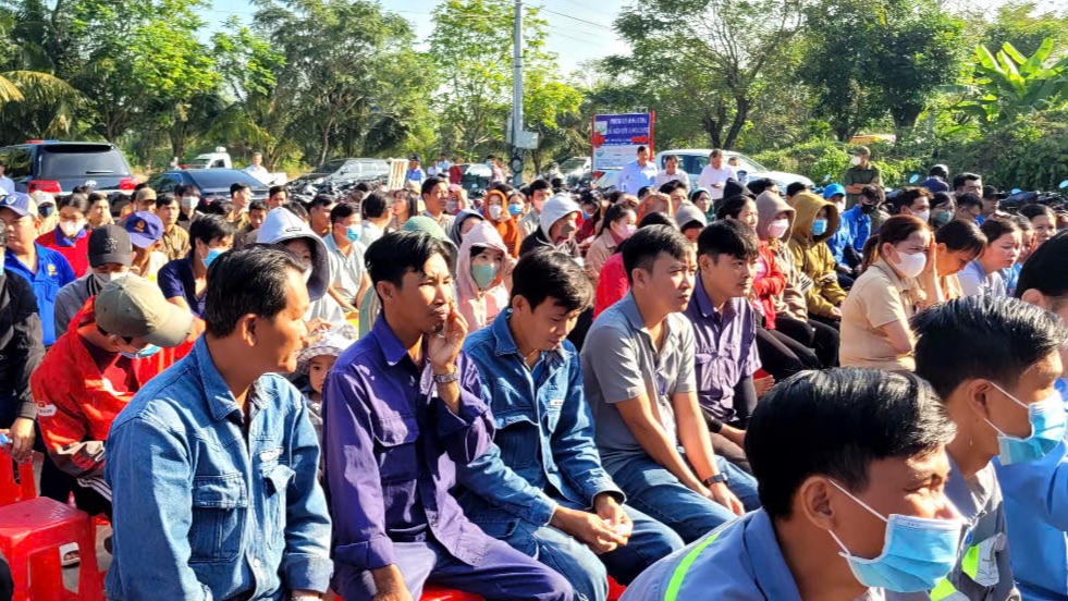 Trưởng Ban Tuyên giáo Trung ương thăm và tặng quà Tết tại tỉnh Tiền Giang