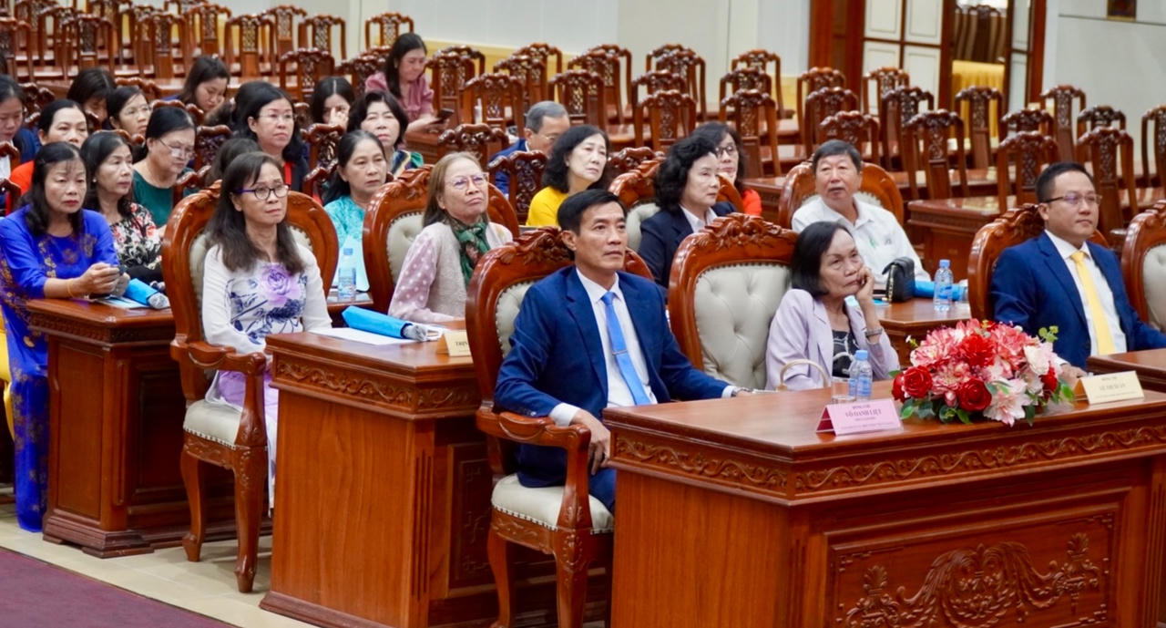 BHXH Tiền Giang: Hai cá nhân được nhận Huân chương Lao động hạng Ba