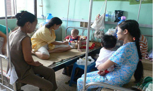 17 bệnh viện Trung ương ký cam kết không để người bệnh nằm ghép