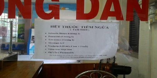 Mỏi mòn chờ mua vắc xin "5 trong 1" "6 trong 1"