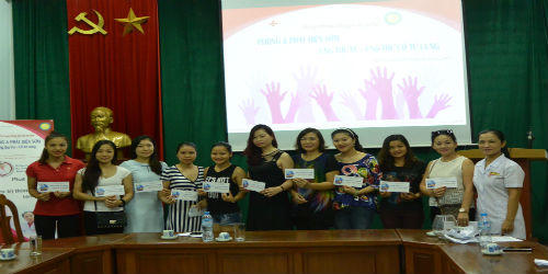 BVUB Hưng Việt tư vấn sức khỏe cho cán bộ Liên đoàn Xiếc Việt Nam