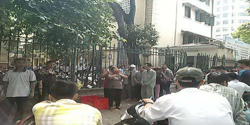 Đề nghị Công An vào cuộc điều tra vụ “thánh cô” ở cổng Bệnh viện K