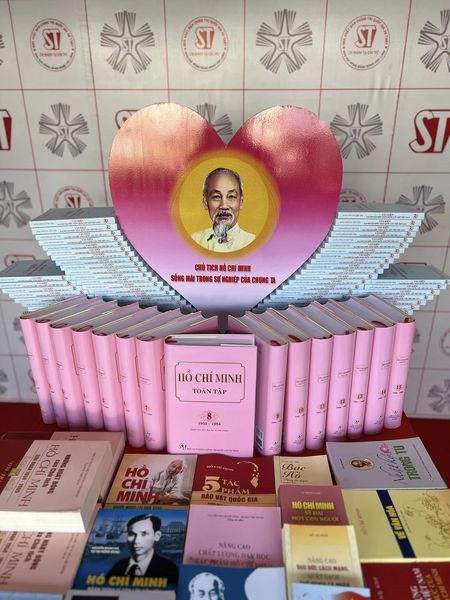 Nhiều hoạt động ý nghĩa của NXB CTQG Sự thật nhân ngày thành lập Đoàn Thanh niên