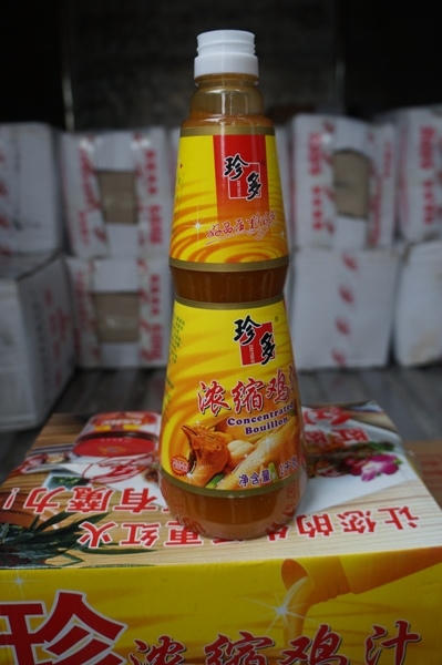 "Nước phở" Trung Quốc cô đặc "đổ" vào đường Lê Văn Lương kéo dài