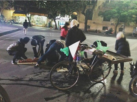 Cảnh đời thường đậm tính nhân văn của người Thủ đô