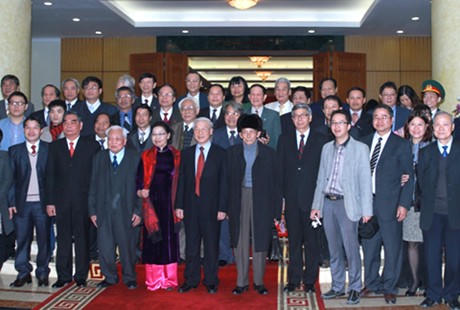 Tổng Bí thư chúc Tết nhà khoa học, trí thức, văn nghệ sỹ