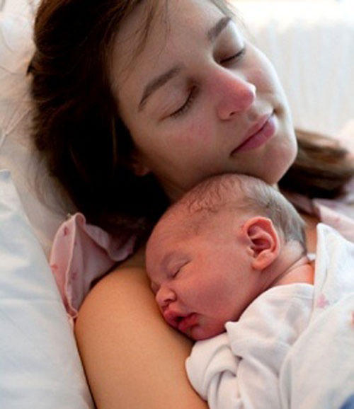 Bị tình cũ lén khai sinh cho con theo quốc tịch nước ngoài