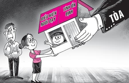 Viện cớ đến thăm con để trộm đồ của vợ